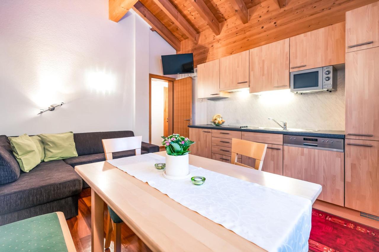 Haus Rothorn Apartman Schröcken Kültér fotó