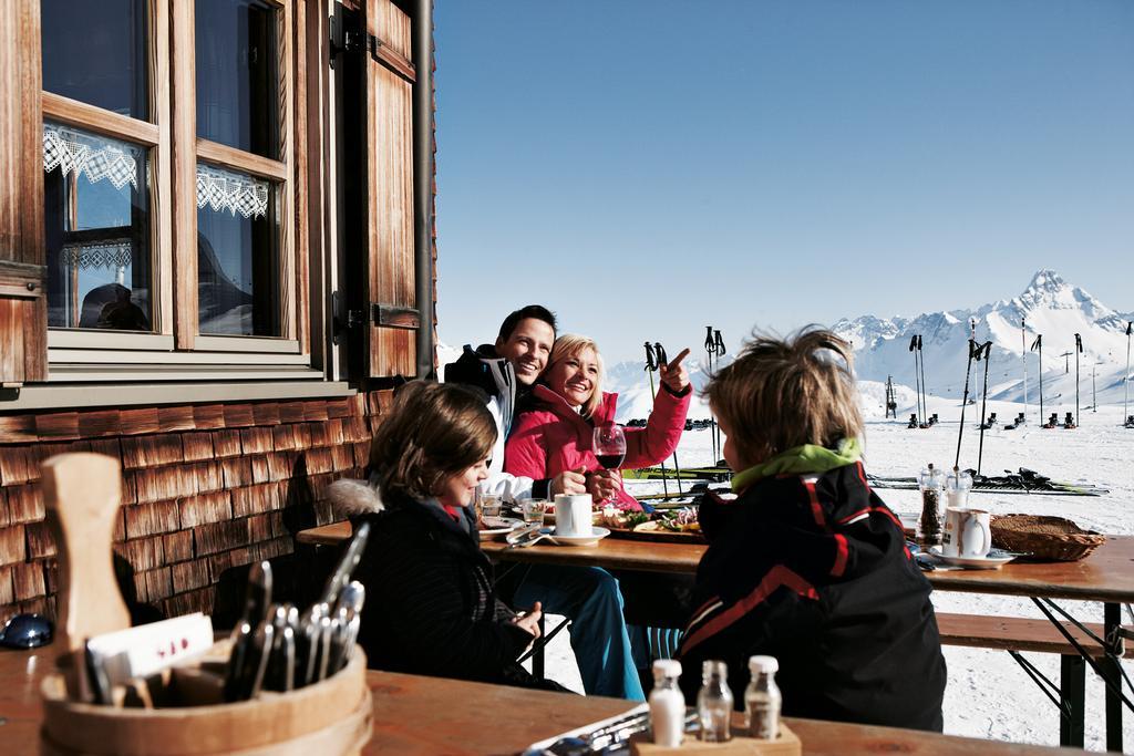 Haus Rothorn Apartman Schröcken Kültér fotó