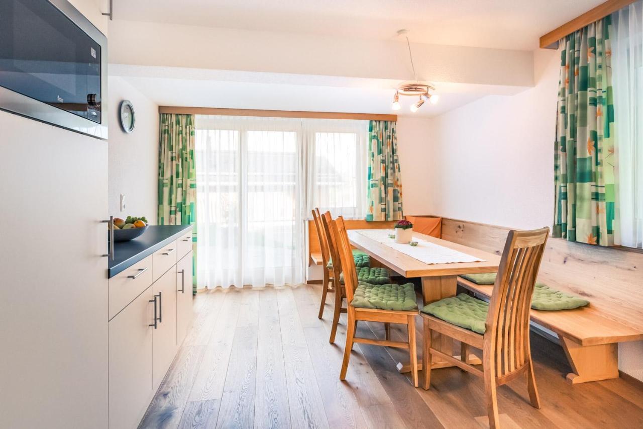 Haus Rothorn Apartman Schröcken Kültér fotó
