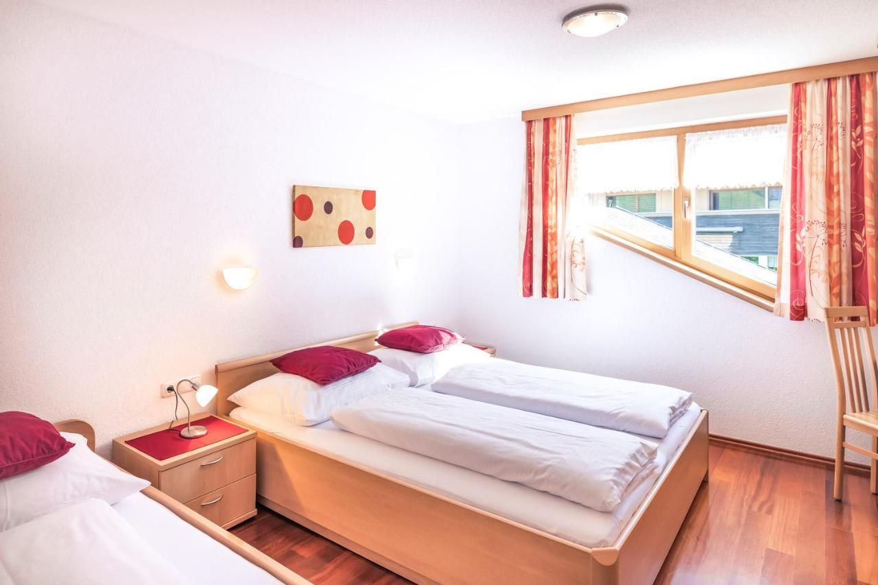 Haus Rothorn Apartman Schröcken Kültér fotó