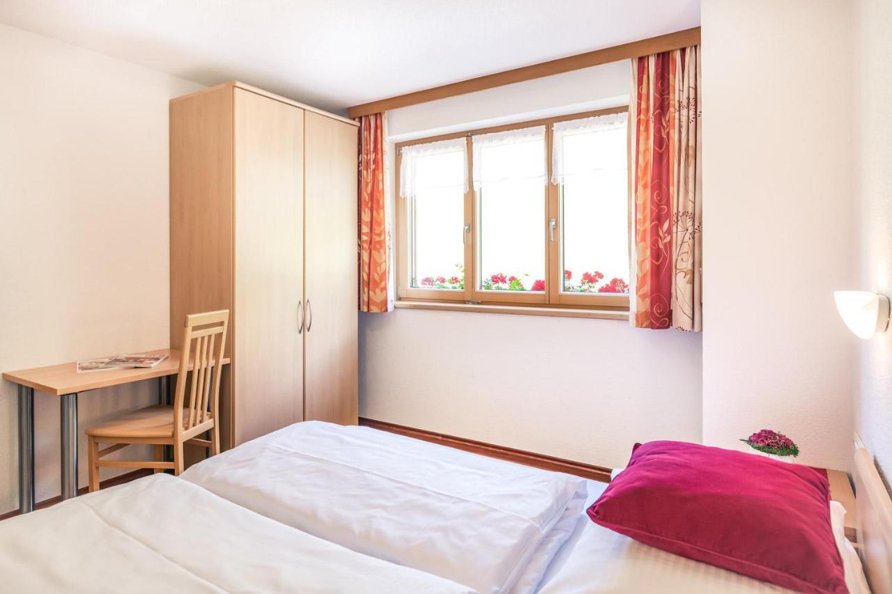 Haus Rothorn Apartman Schröcken Kültér fotó